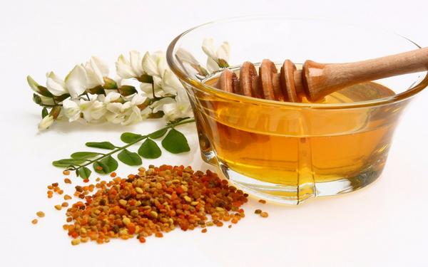 Чем полезен акациевый мед: лечебные свойства и противопоказания - фото