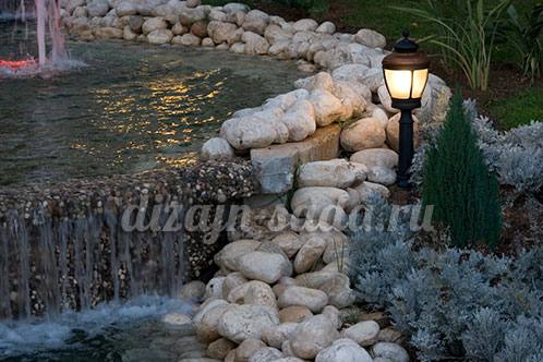 Оригинальный вечерний свет в саду - фото